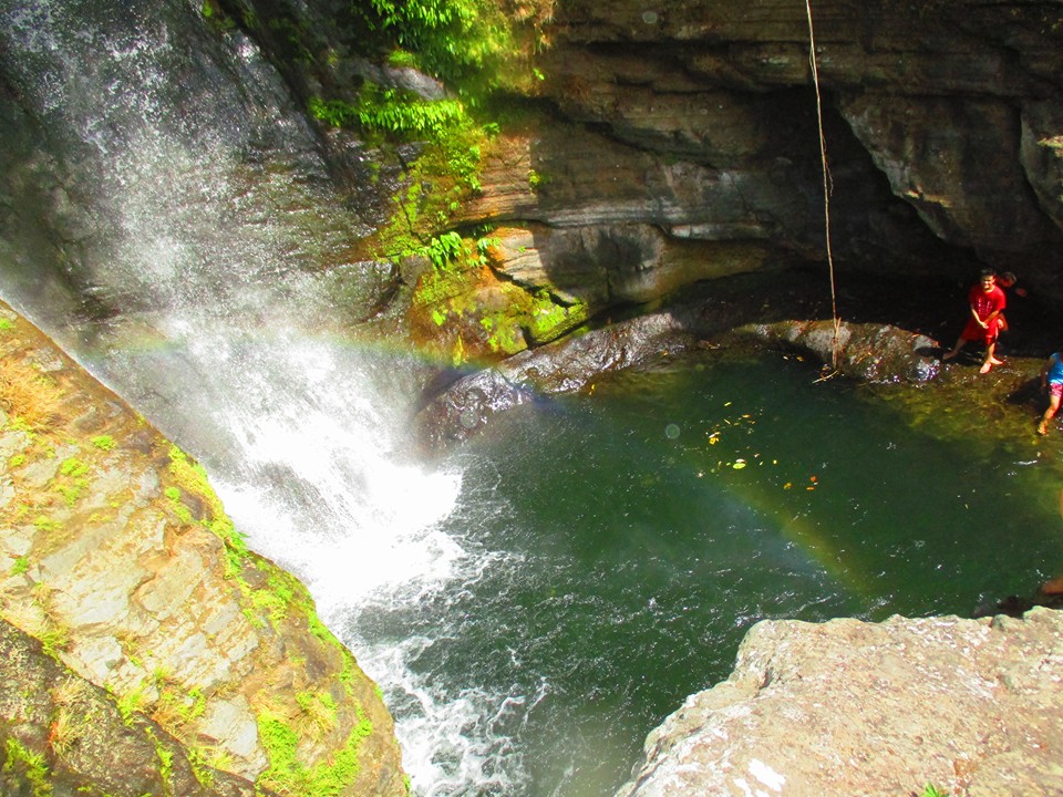 Tagolanao Falls