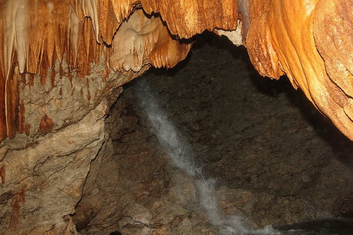 Tukang/aran Cave