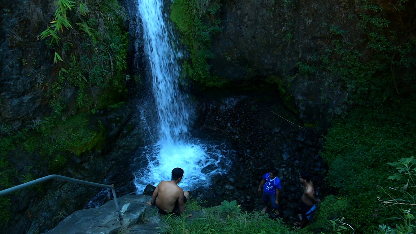 Uwak-karao Waterfalls